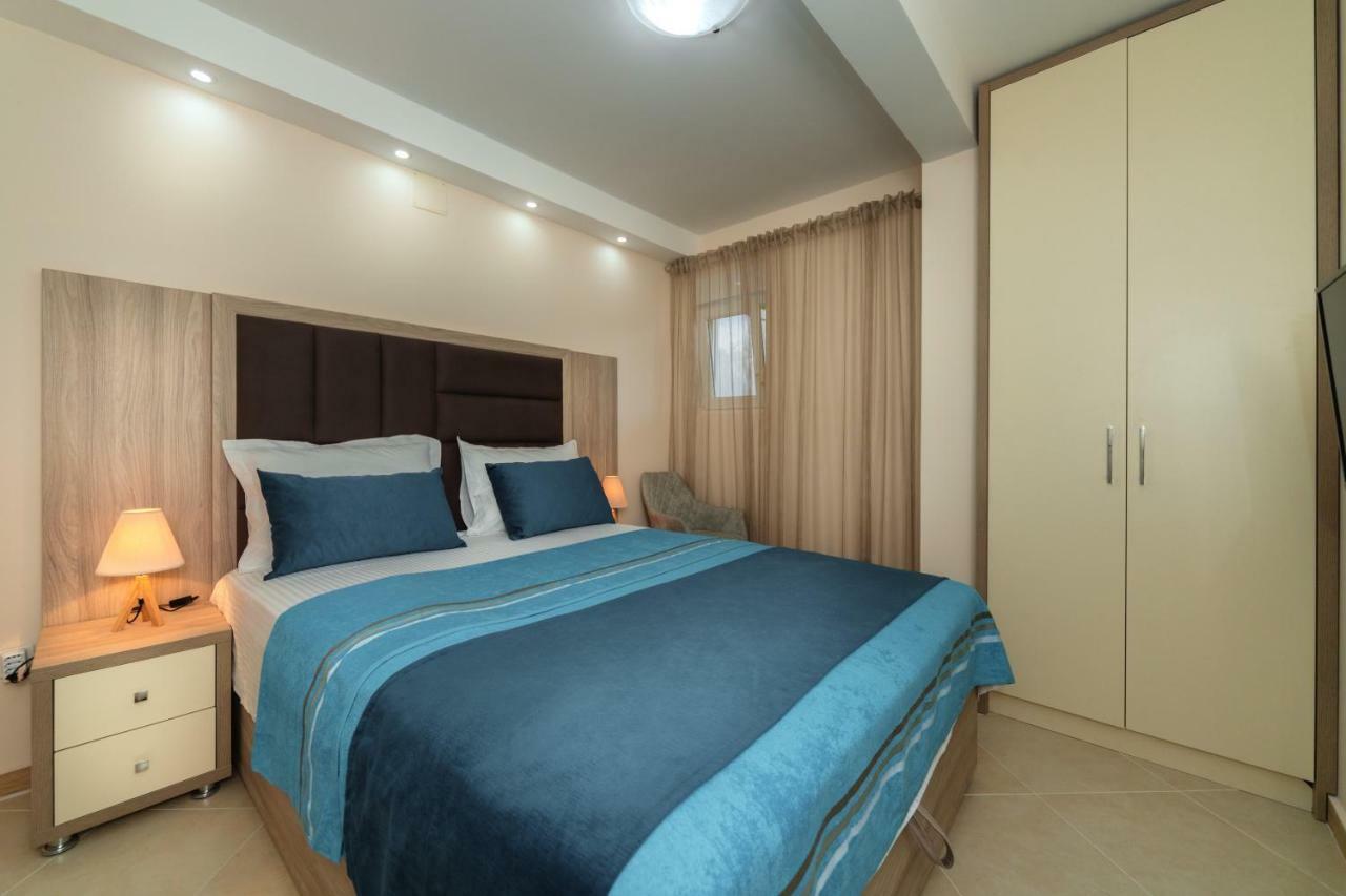 Apartmani Tref Petrovac Eksteriør billede